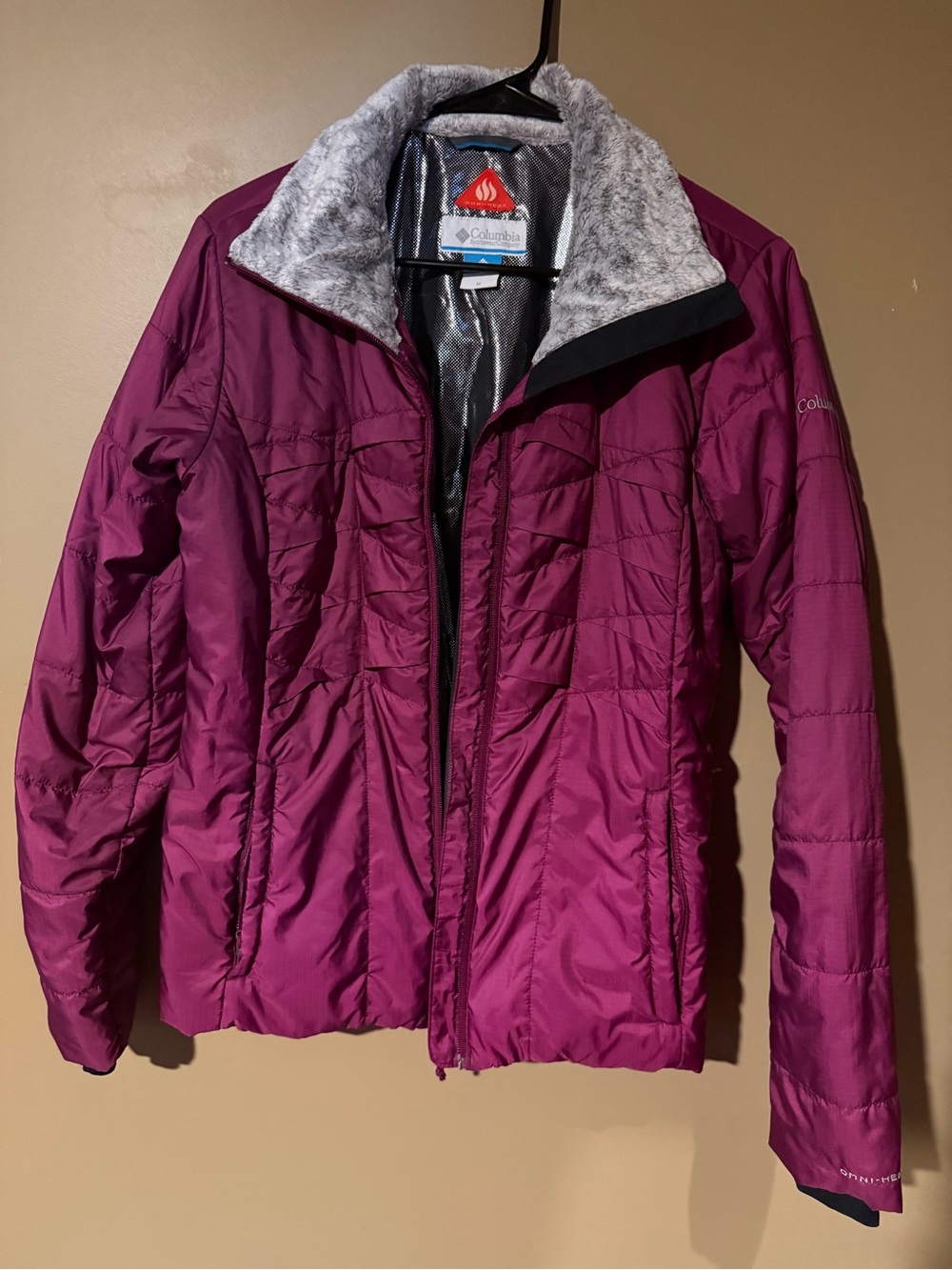 Columbia Women's Magenta Puffer Jacket